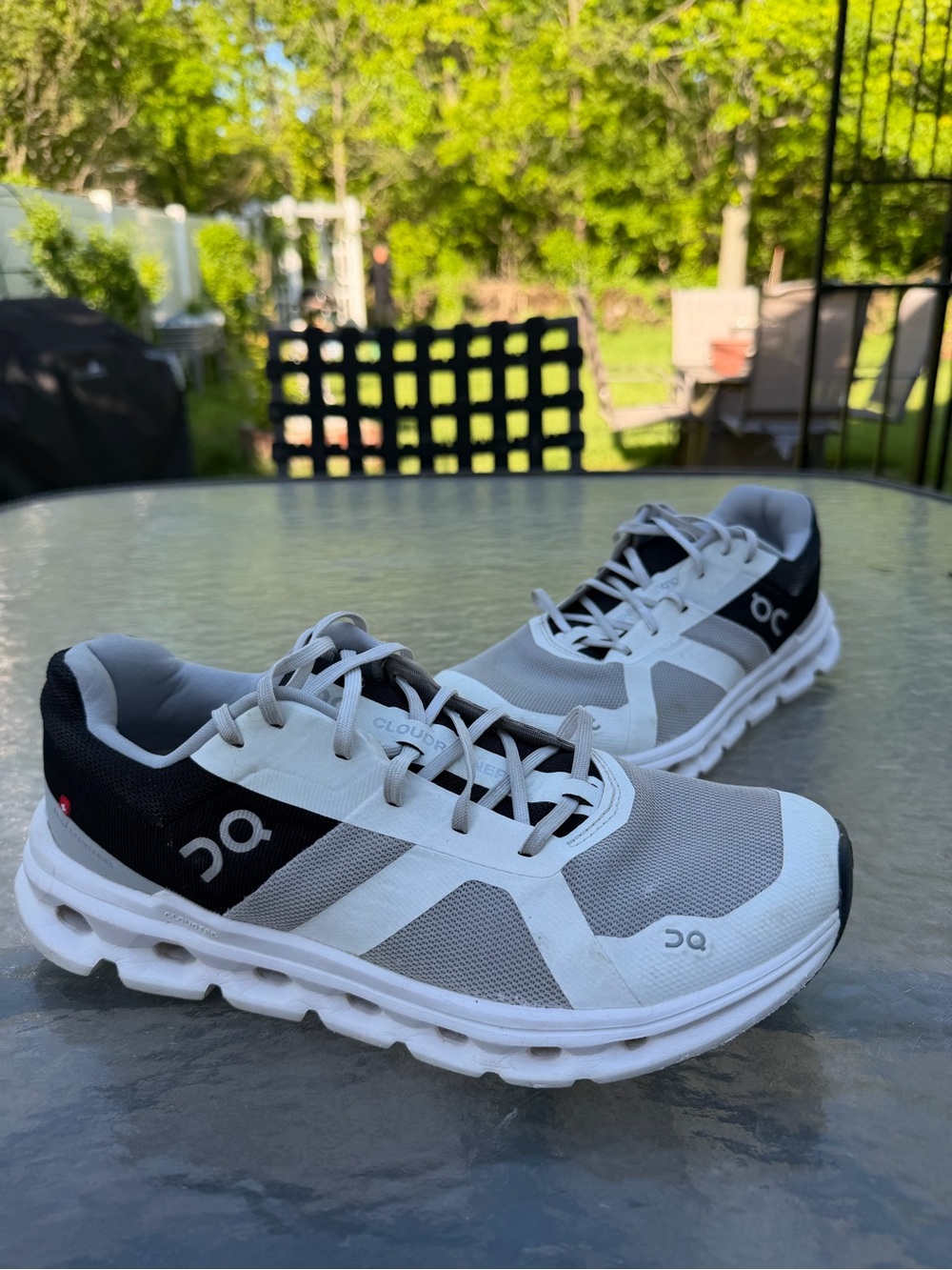 On Men's Cloudrunning Shoes in White, Gray & Black - Picture 4 of 14